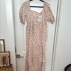 NWT Size L Floral Cream and Purple Women's Dress